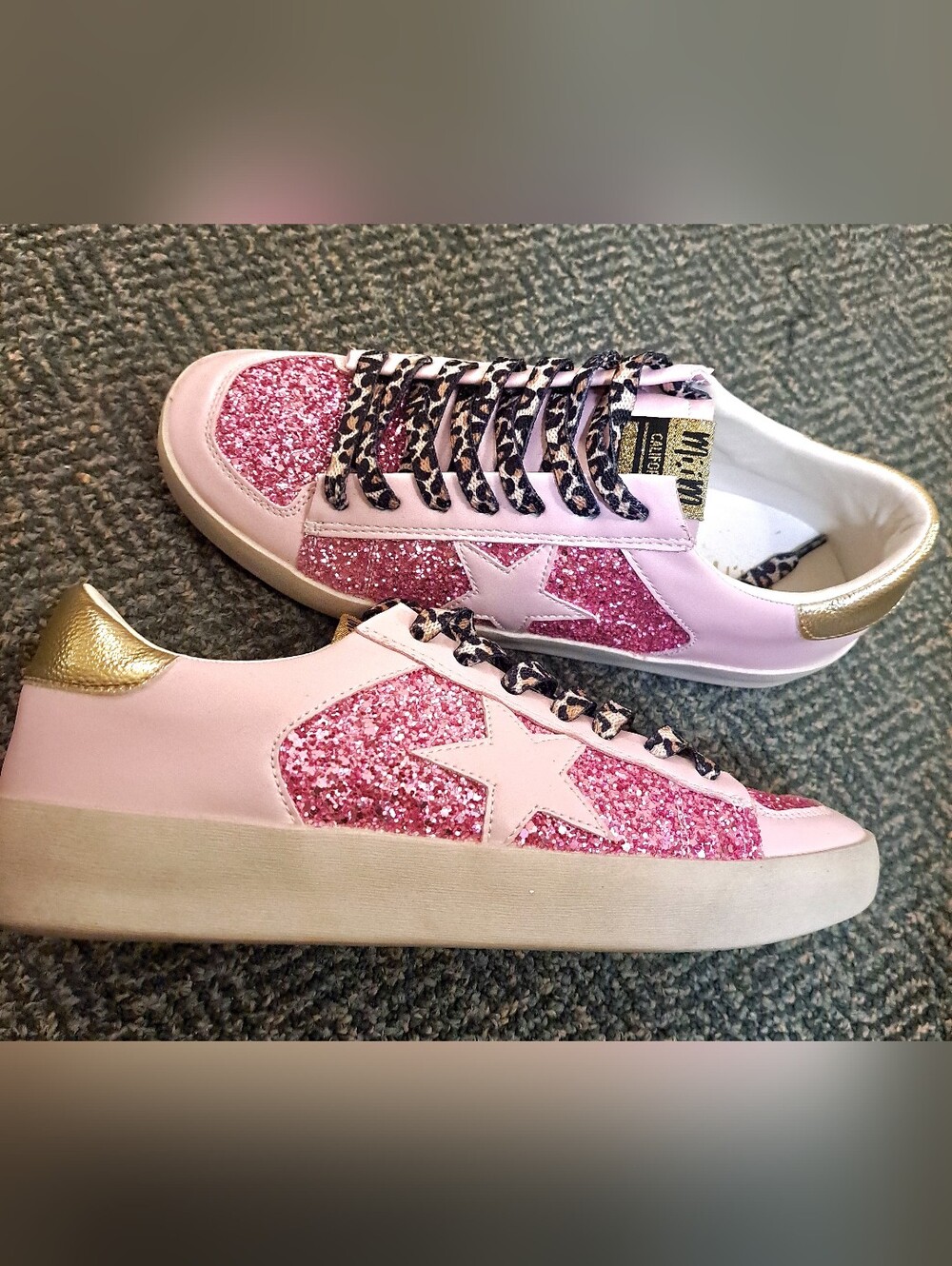 Mi. Mi Skylar Pink Sneakers - Size 9 - Picture 3 of 4